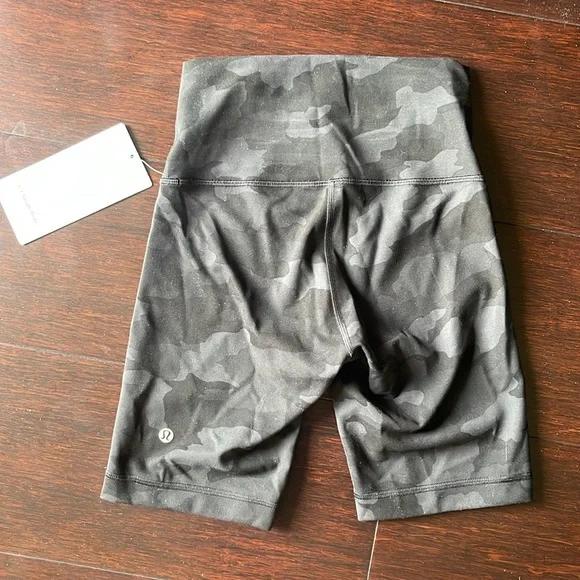 NWT Lululemon Wunder Train HR - Picture 2 of 4